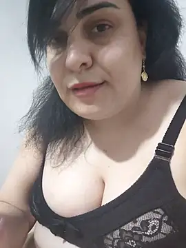 Snapshot of aydannn01 chatting on 10-09-25, 09:02 aydannn01 online show from 10-09-25, 09:02