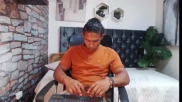 casike1 online show from 10-14-25, 12:11