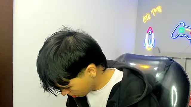 StiwenTwink online show from 10-11-25, 01:42