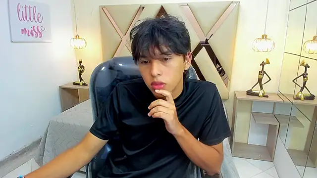 StiwenTwink online show from 02-12-26, 12:33