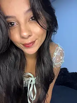 SaraMistick online show from 11-18-25, 10:41