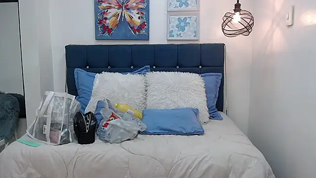 Antonella  b online show from 10-13-25, 01:44