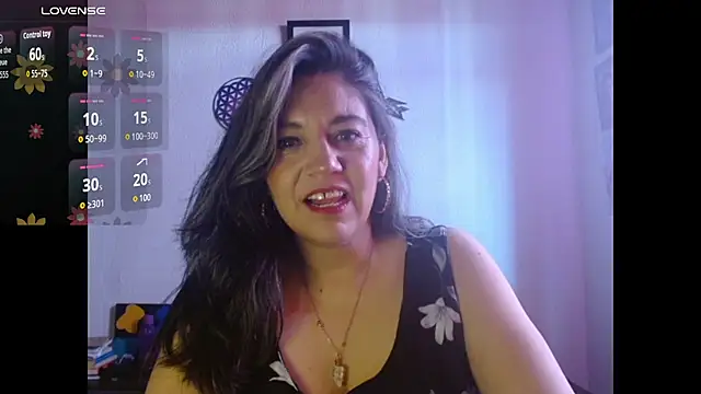 Snapshot of XxAntonellaxxx chatting on 11-07-25, 06:30 XxAntonellaxxx online show from 11-07-25, 06:30