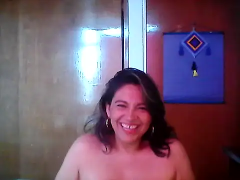 Snapshot of XxAntonellaxxx chatting on 12-04-25, 05:43 XxAntonellaxxx online show from 12-04-25, 05:43