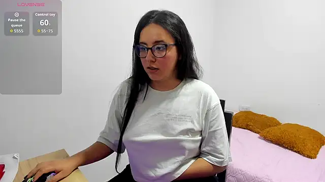 Venus cat  online show from 11-04-25, 10:31