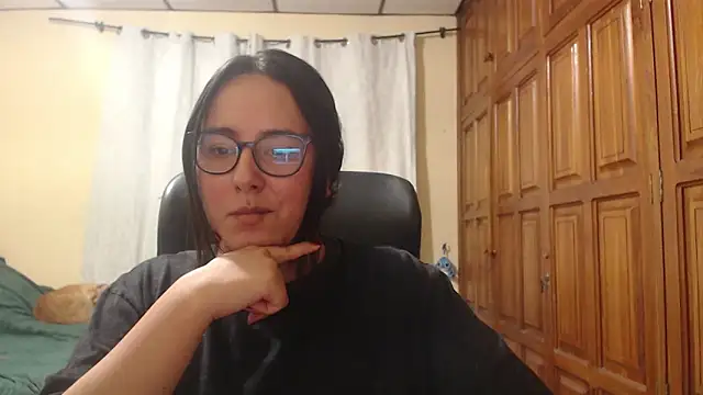 Venus cat  online show from 02-16-26, 09:33