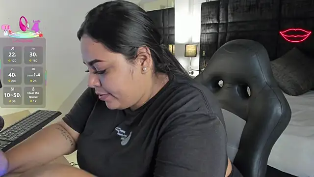 MayaCurvy online show from 01-08-26, 02:58