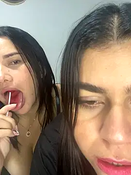 Snapshot of sindyy_01 chatting on 10-09-25, 06:55 sindyy 01 online show from 10-09-25, 06:55