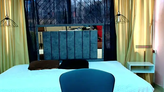 scarlet milf  online show from 10-20-25, 07:36