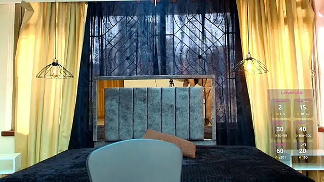 scarlet milf  online show from 10-29-25, 05:04