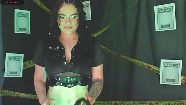 Snapshot of KylieJenkins chatting on 10-31-25, 01:12 KylieJenkins online show from 10-31-25, 01:12