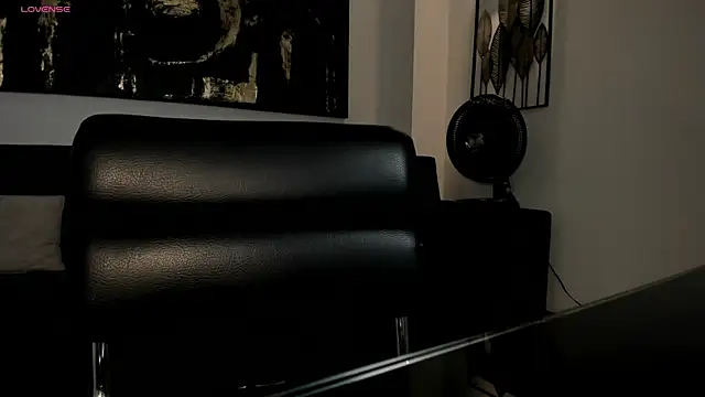 Snapshot of EmilyJohnsonX1 chatting on 12-04-25, 03:16 EmilyJohnsonX1 online show from 12-04-25, 03:16