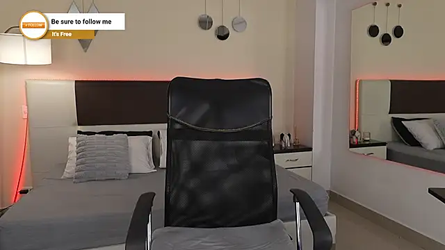 DanteeStone online show from 10-17-25, 08:33