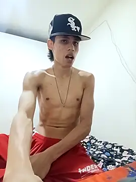 Snapshot of mazo18 chatting on 04-08-26, 11:27 mazo18 online show from 04-08-26, 11:27