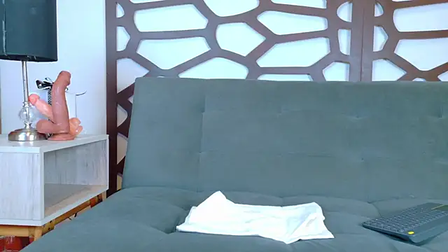 ashley jonee online show from 12-18-25, 06:58