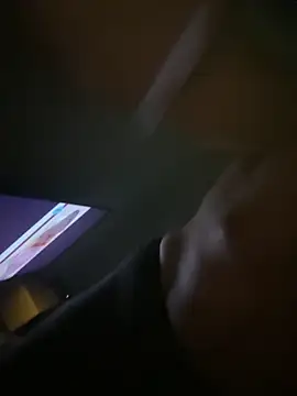 Snapshot of Wearpantyhosenorfolk chatting on 11-11-25, 11:38 Wearpantyhosenorfolk online show from 11-11-25, 11:38