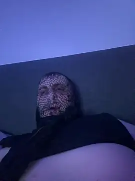 Snapshot of Wearpantyhosenorfolk chatting on 03-22-26, 03:43 Wearpantyhosenorfolk online show from 03-22-26, 03:43