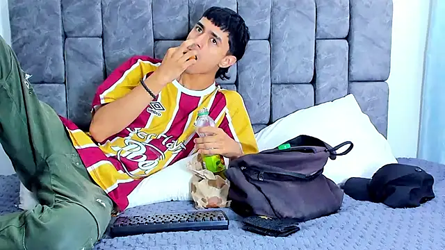 Snapshot of Anthony_carter chatting on 10-30-25, 01:01 Anthony carter online show from 10-30-25, 01:01