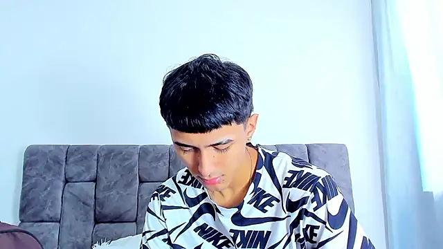 Snapshot of Anthony_carter chatting on 11-10-25, 01:43 Anthony carter online show from 11-10-25, 01:43