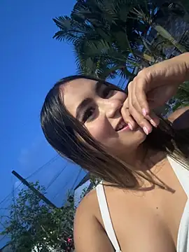 Sofi kim  online show from 11-08-25, 10:52