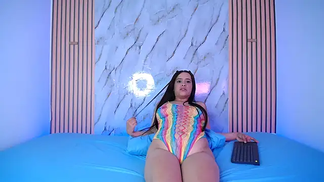 PiaGelvez online show from 10-17-25, 11:18