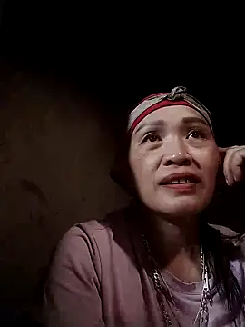 Snapshot of meo-meo00 chatting on 10-15-25, 12:05 meo-meo00 online show from 10-15-25, 12:05