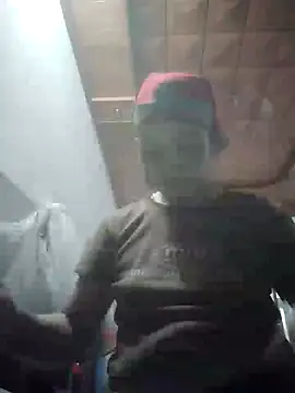 Snapshot of meo-meo00 chatting on 11-08-25, 12:27 meo-meo00 online show from 11-08-25, 12:27