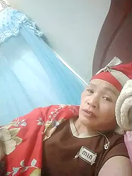 Snapshot of meo-meo00 chatting on 11-12-25, 01:44 meo-meo00 online show from 11-12-25, 01:44