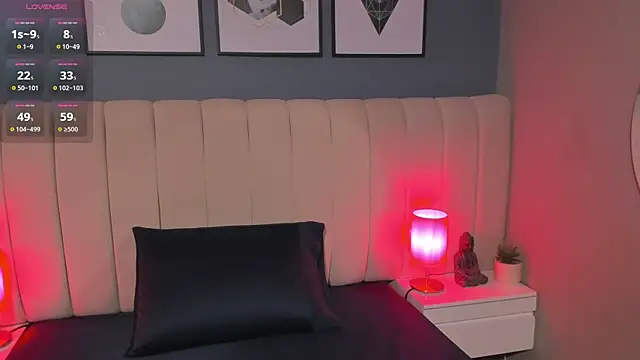 DaimondPink online show from 10-18-25, 03:42