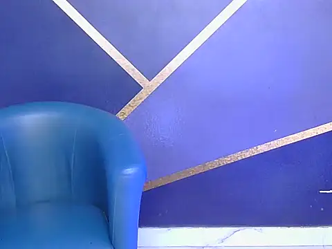 shiny-krisha online show from 10-18-25, 04:37