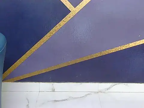 shiny-krisha online show from 10-26-25, 04:07