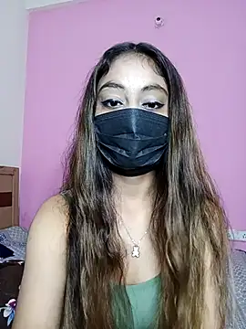 Snapshot of Kitty_18teen chatting on 10-14-25, 06:09 Kitty 18teen online show from 10-14-25, 06:09