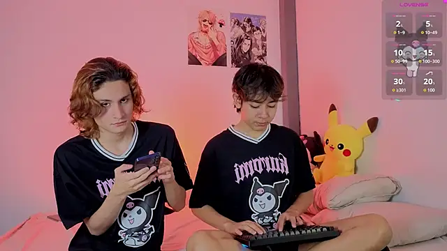 Snapshot of Darcy_and_Stolas chatting on 10-21-25, 08:42 Darcy and Stolas online show from 10-21-25, 08:42