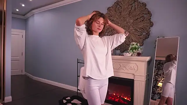 BellaReppert online show from 10-08-25, 08:28