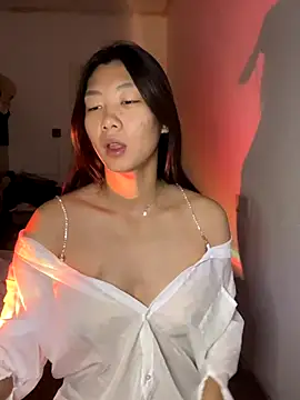 Snapshot of chibaoao66 chatting on 11-10-25, 10:14 chibaoao66 online show from 11-10-25, 10:14