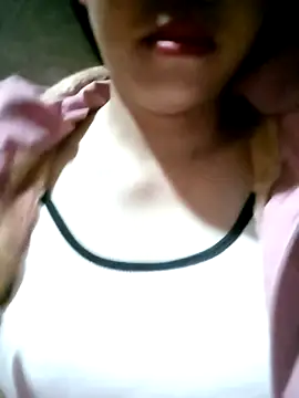 Minkine022 online show from 10-29-25, 05:04