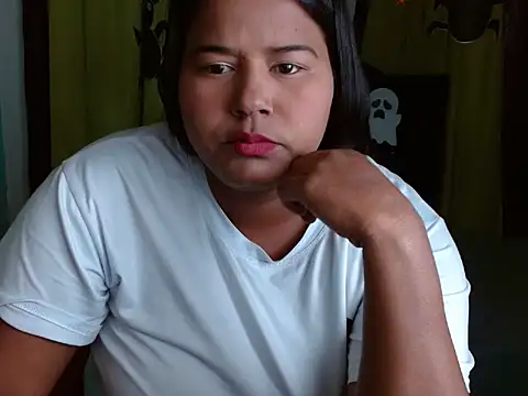 Ebony luna online show from 10-16-25, 01:23