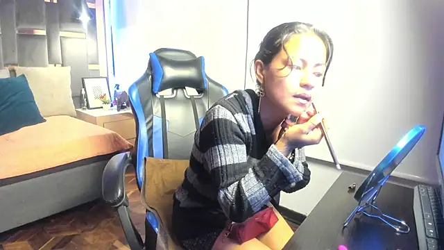 Sashapornxxx online show from 10-06-25, 10:23