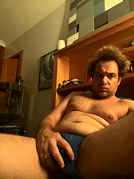 Snapshot of GymBoy83 chatting on 11-15-25, 09:11 GymBoy83 online show from 11-15-25, 09:11