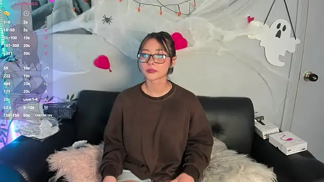 Snapshot of Hekate_20 chatting on 10-12-25, 07:02 Hekate 20 online show from 10-12-25, 07:02