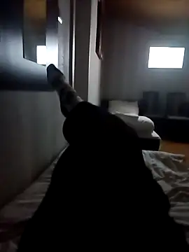 Snapshot of LewdHug51 chatting on 10-01-25, 04:46 LewdHug51 online show from 10-01-25, 04:46