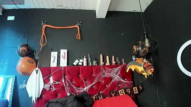 Snapshot of Cony_l chatting on 10-30-25, 03:57 Cony l online show from 10-30-25, 03:57