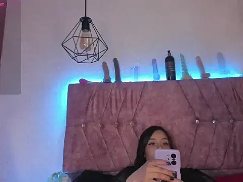 Snapshot of Cony_l chatting on 11-06-25, 12:17 Cony l online show from 11-06-25, 12:17