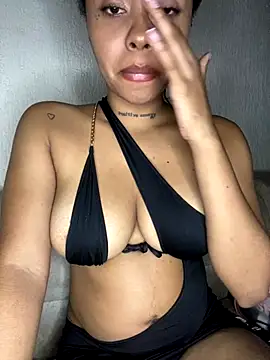 Snapshot of Itanydiorr chatting on 12-03-25, 06:43 Itanydiorr online show from 12-03-25, 06:43