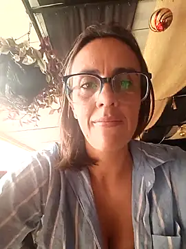 Jade 1-9 online show from 10-16-25, 07:37