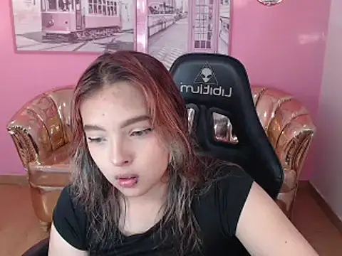 mia foster t online show from 10-07-25, 12:35