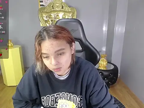 mia foster t online show from 10-26-25, 12:44