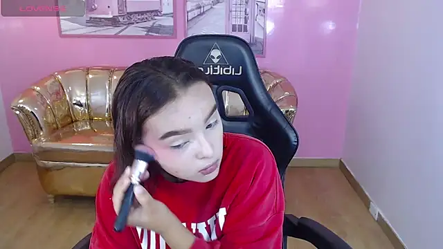 mia foster t online show from 11-27-25, 01:02