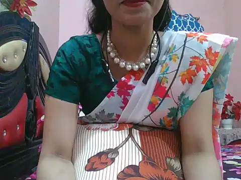 Snapshot of night_queeen7 chatting on 10-23-25, 06:28 night queeen7 online show from 10-23-25, 06:28