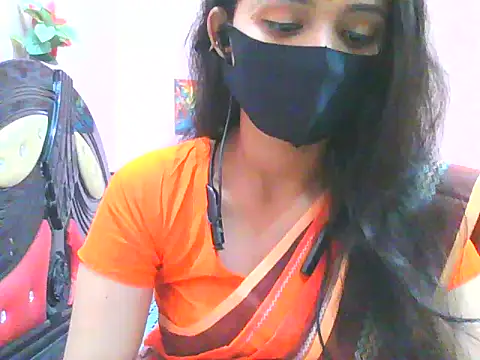 Snapshot of night_queeen7 chatting on 11-12-25, 07:13 night queeen7 online show from 11-12-25, 07:13